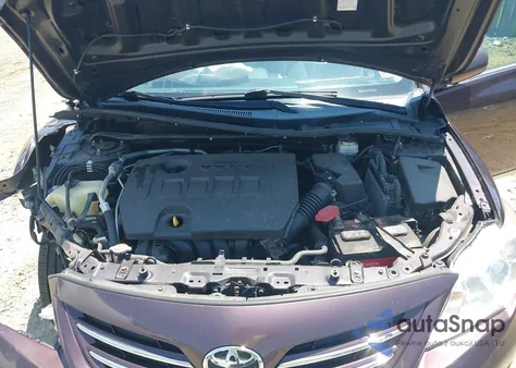 2013 Toyota Corolla Le Special Edition z USA, uszkodzony, nr VIN 2T1BU4EE5DC070467